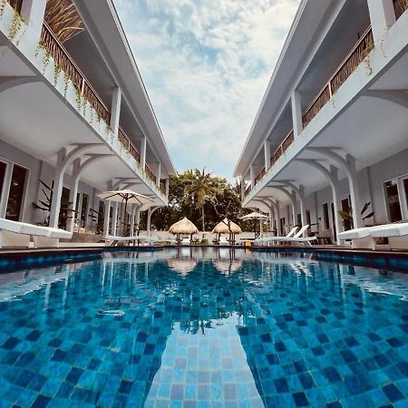 Sea Shell Resort Τζίλι Τραγουανγκάν Εξωτερικό φωτογραφία