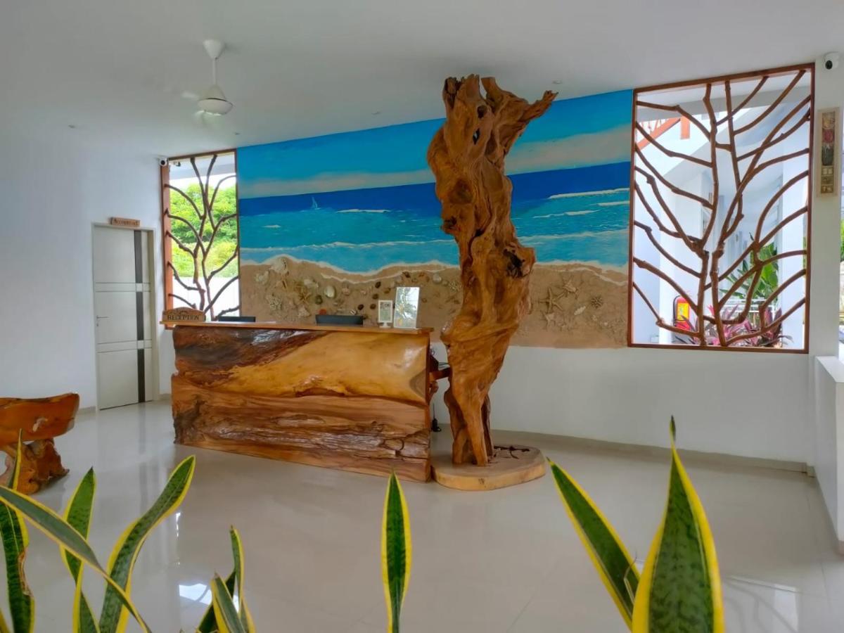 Sea Shell Resort Τζίλι Τραγουανγκάν Εξωτερικό φωτογραφία