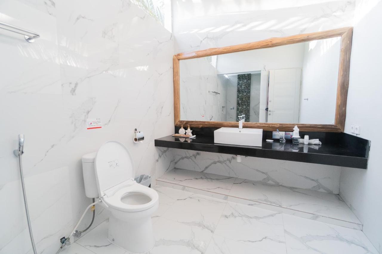 Sea Shell Resort Τζίλι Τραγουανγκάν Εξωτερικό φωτογραφία